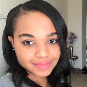 Meet your Posher, Camille